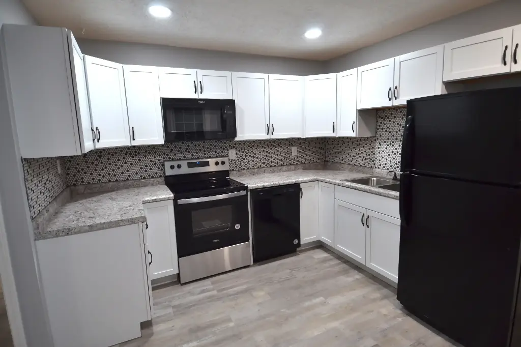 Kitchen 2_15_11zon.webp