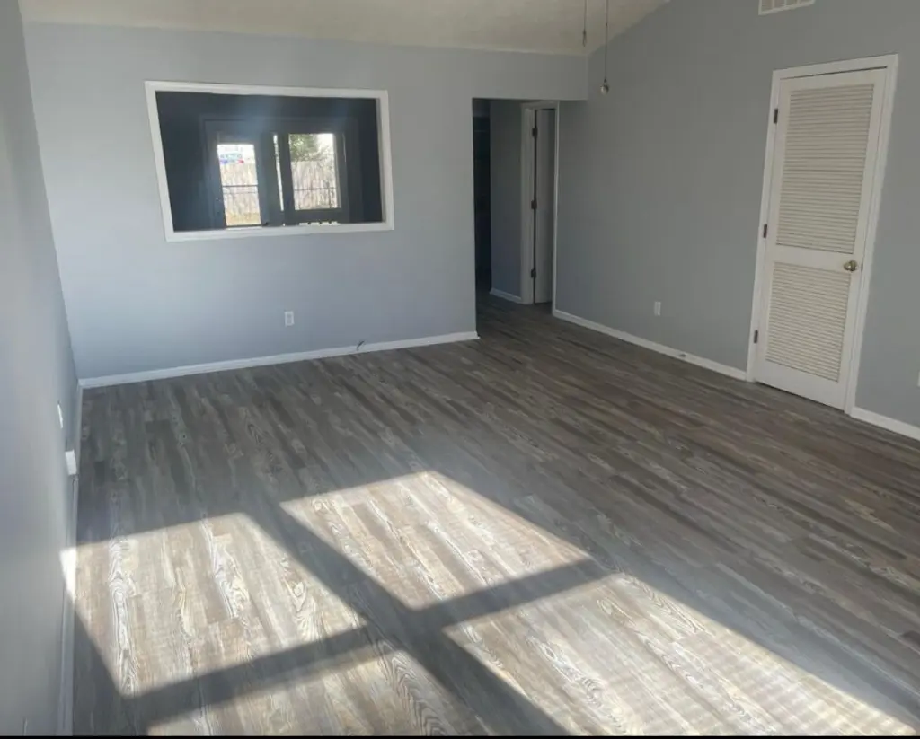 1183 Anthony Ct, Greenwood (4).webp