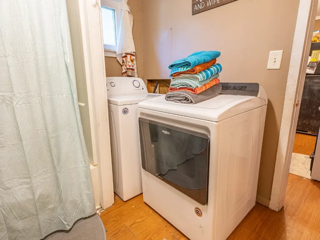 917 Elm Street Shelbyville (3).webp