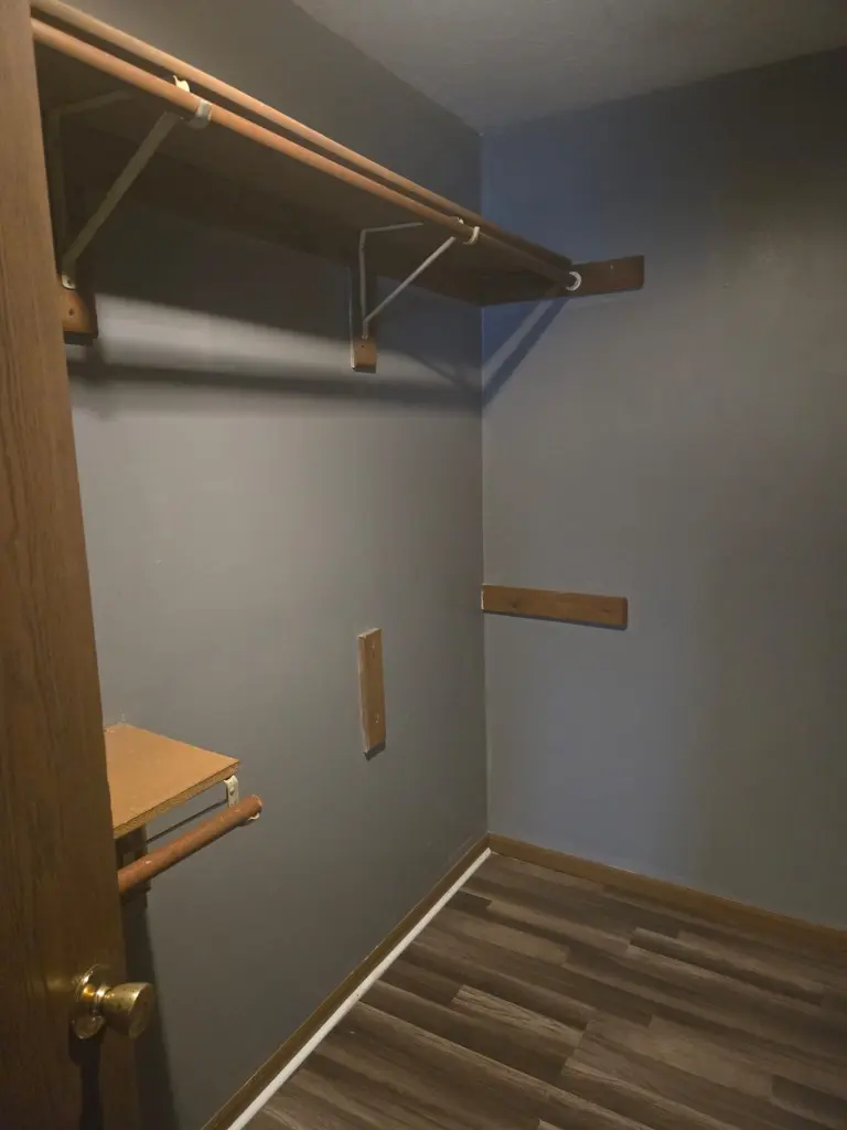 986 Maple Grove Dr, Greenwood (7).webp