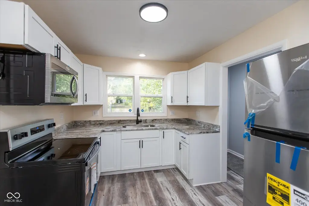 55 N Devon Ave, Indianapolis, IN 46219