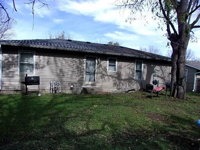 449 Prather Dr, Martinsville, IN 46151