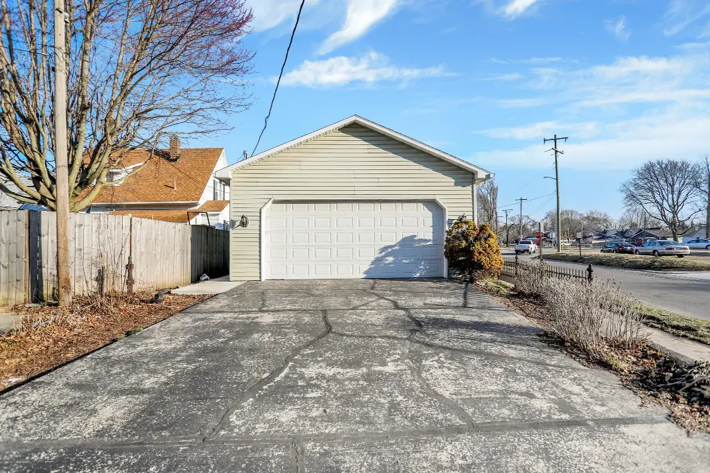 103 First Street, Shelbyville, IN 46176 (52).webp